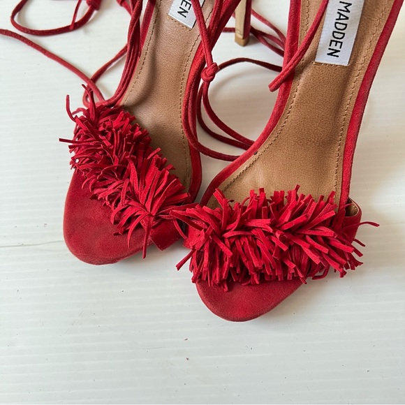 Steve Madden | Suede Sassey Two Piece Fringe Sandals - Picture 10 of 13